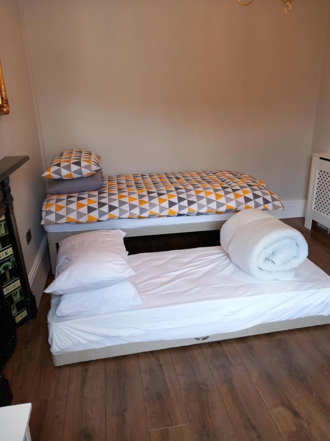 Seashells, Newry, Anglesey - Ideal For The Ferry Crossing To Ireland Villa Holyhead Eksteriør billede